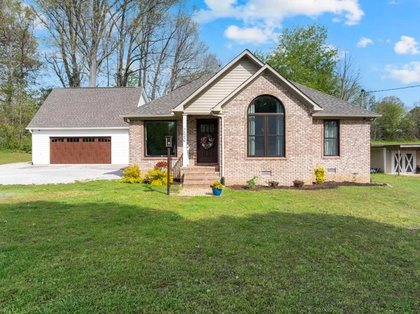 2640 Owens Dr, Santa Fe, TN 38482
