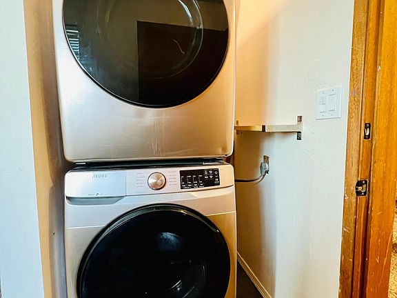 4th image of 12315 35th Ave NE APT B