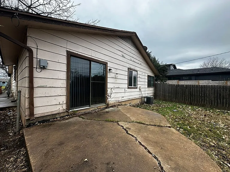 5802 Emerald Forest Dr — Photo 11