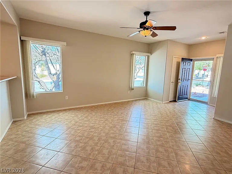 2523 Romanza Rd — Photo 18