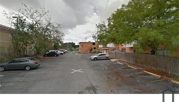 2 bed, 765 sqft, $1,900 — Photo 3