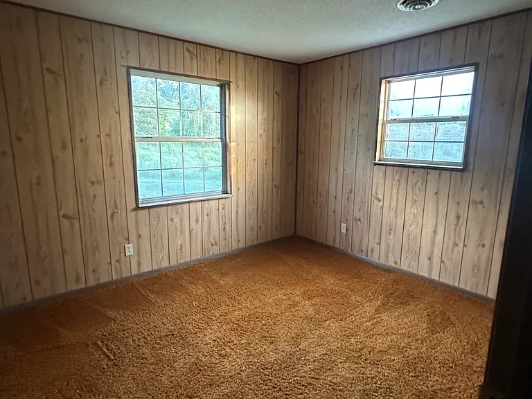 825 McDaniel Rd — Photo 6