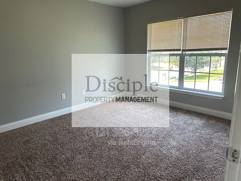 387 Ohara Dr — Photo 36