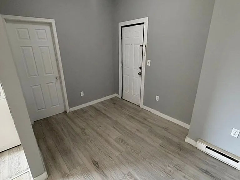 9722 Lorain Ave — Photo 3