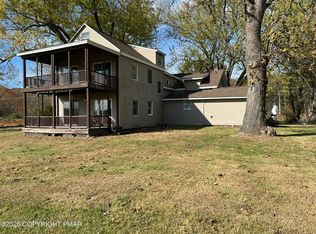 121 Schoonover Ln, East Stroudsburg, PA