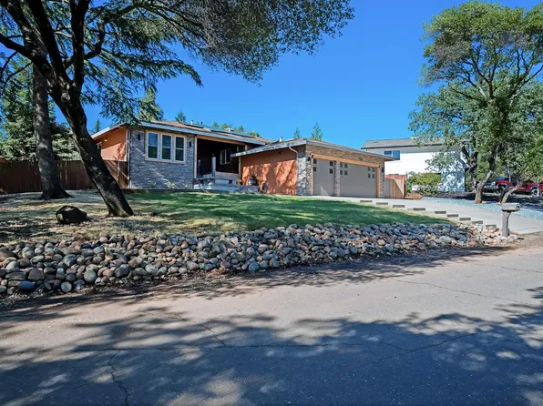 2954 Oakleaf Dr, Cameron Park, CA 95682