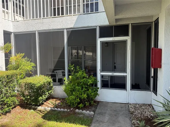 857 SE Mayo Dr #102, Crystal River, FL 34429