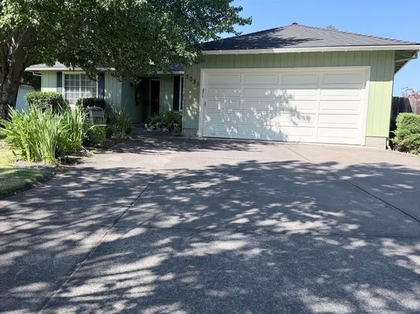 3031 Cheltenham Way, Medford, OR 97504