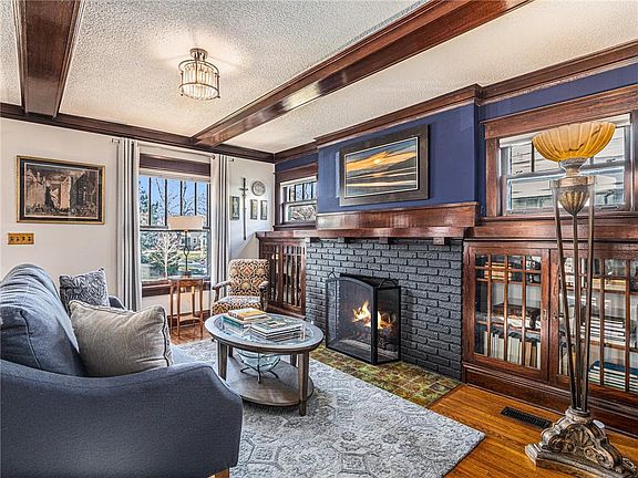 5th image of 6007 Brookside Blvd
