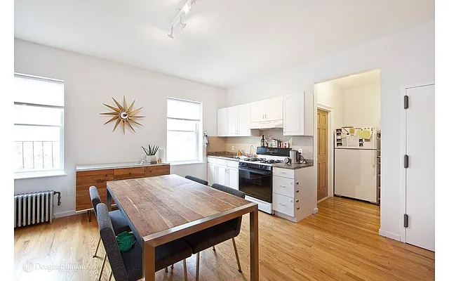 Rented by Douglas Elliman | media 19