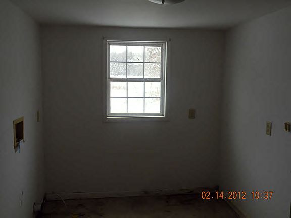 3rd image of 615 E 13th St