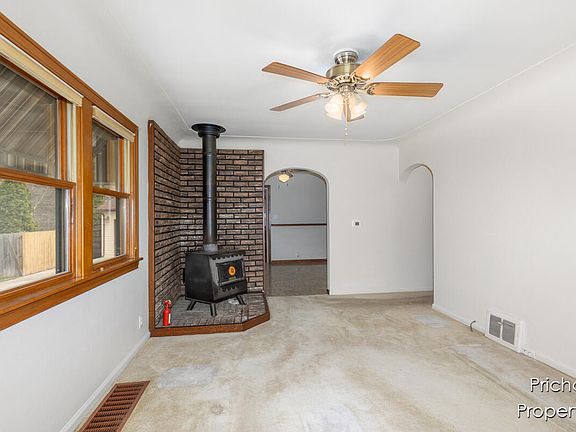 5th image of 3320 Woodward Ave SW