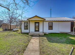 127 Old River Xing, Johnson City, TX 78636