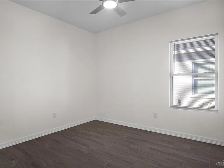 608 N Onyx Ave #2 — Photo 15