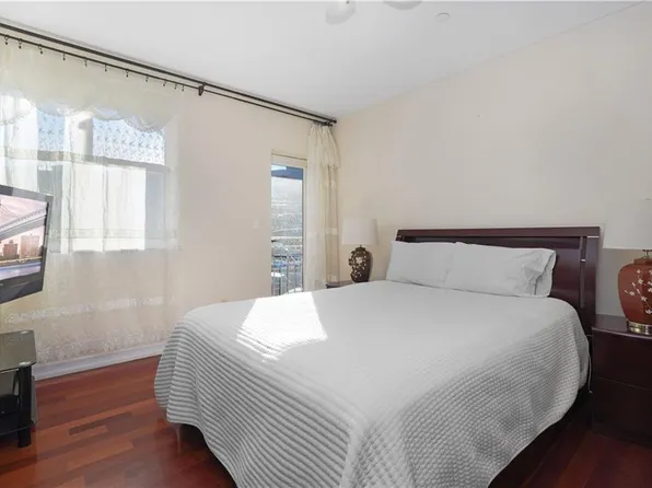 2874 Brighton 3rd Street image 20 of 32