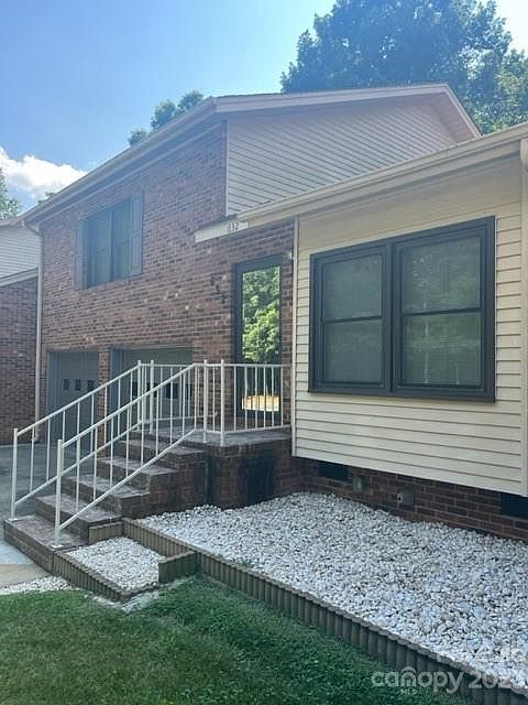 2nd image of 632 6th Street Cir NE