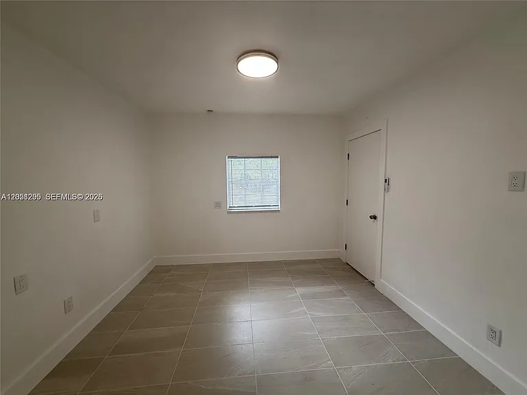 6765 SW 34th St — Photo 6
