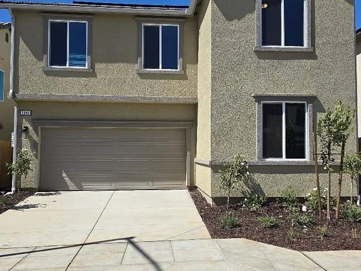 2942 E Tierra Dr — Photo 1