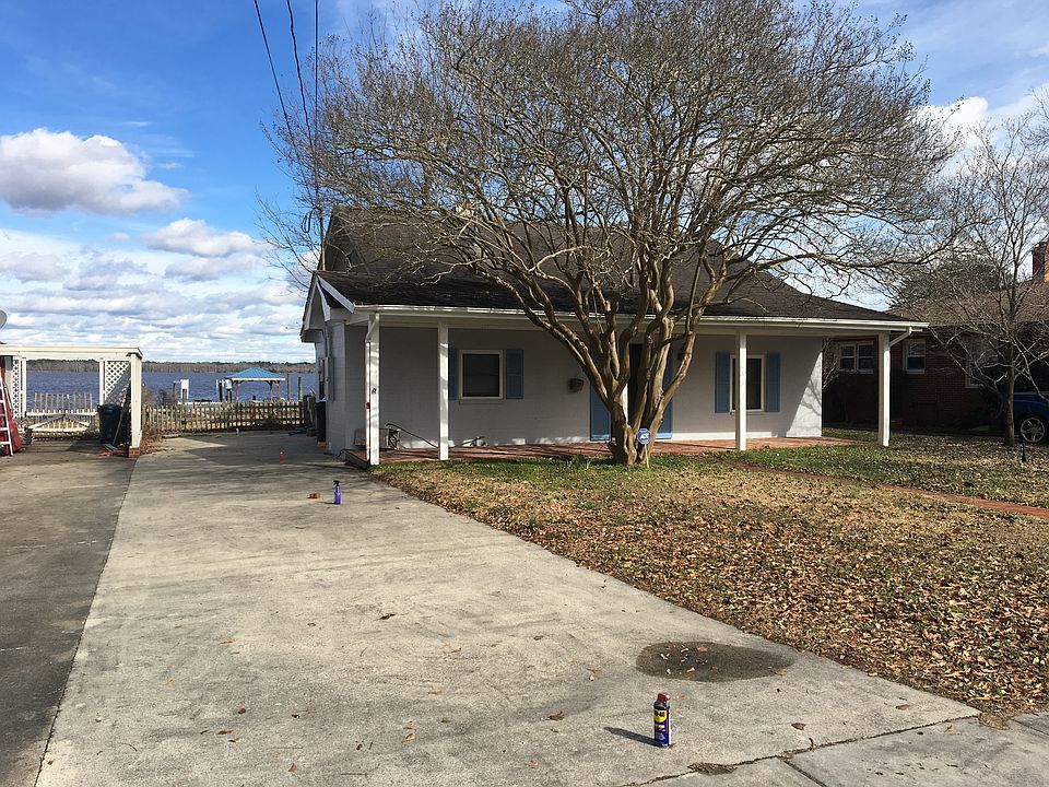 1st image of 1710 River Dr