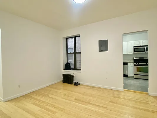 Rented by Hagstrom Management Inc | media 19