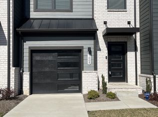 1008 Riverbrook Dr, Gallatin, TN 37066