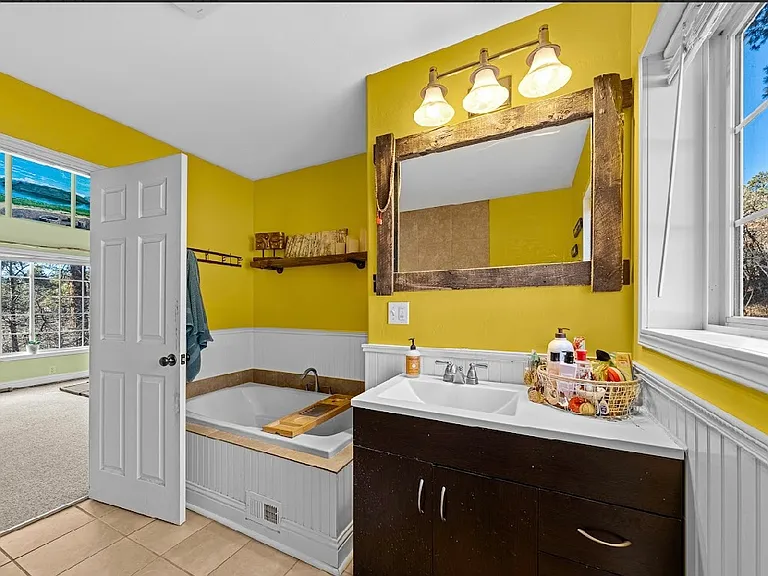 700 Blue Ridge Dr — Photo 13