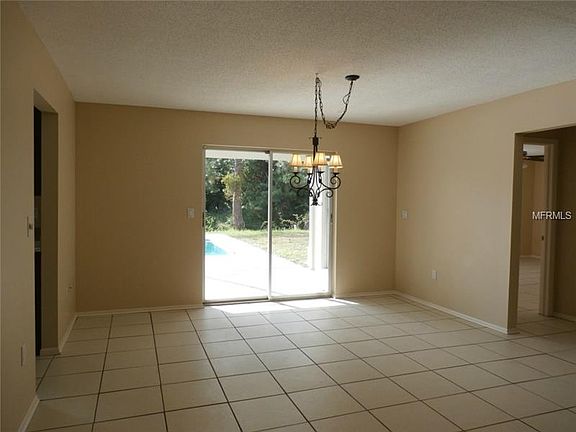 4th image of 3057 Clifford St