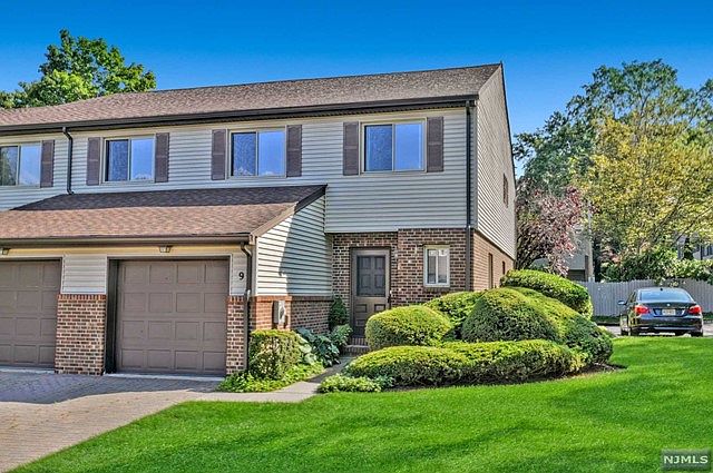 9 Hampton Ct 9 Township Of Washington NJ 07676 Zillow