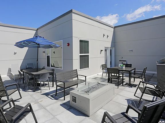 5th image of 1721 3rd St SW APT 210