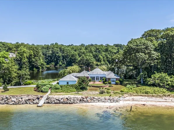 5 Turtle Lane, Lloyd Neck, NY 11743