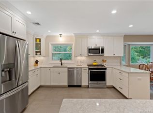 36 Northwood Dr, Easton, CT 06612