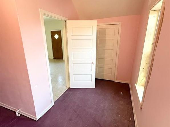 225 S Hill St, Hobart, OK 73651