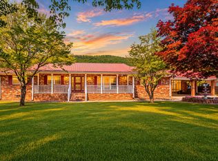 8313 Springfield Rd, Soddy Daisy, TN 37379