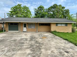 5365 Parkview Dr, Beaumont, TX 77705