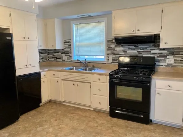 931 Dunlop Ave #2, Forest Park, IL 60130