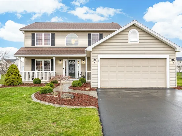 50 Bolton Trl, North Chili, NY 14514