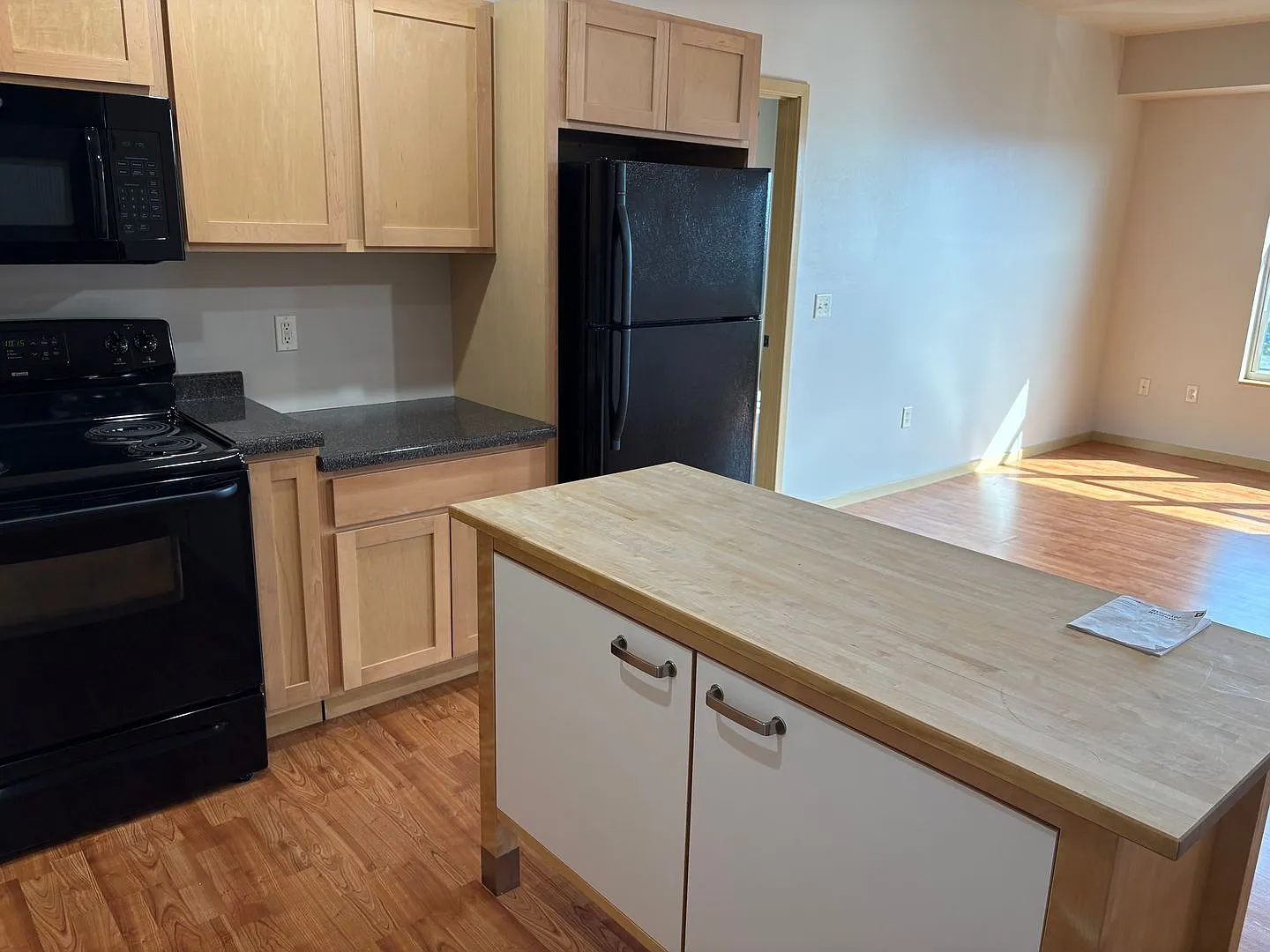 315 Riverfront Terrace — Photo 4