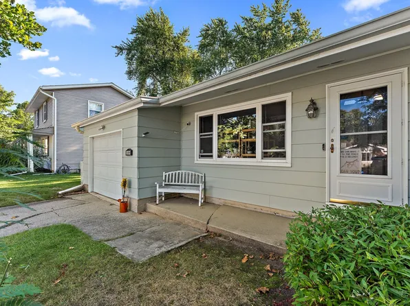 1306 Monticello Park Dr, Valparaiso, IN 46383