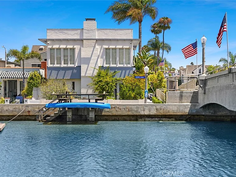 200 Grand Canal — Photo 38