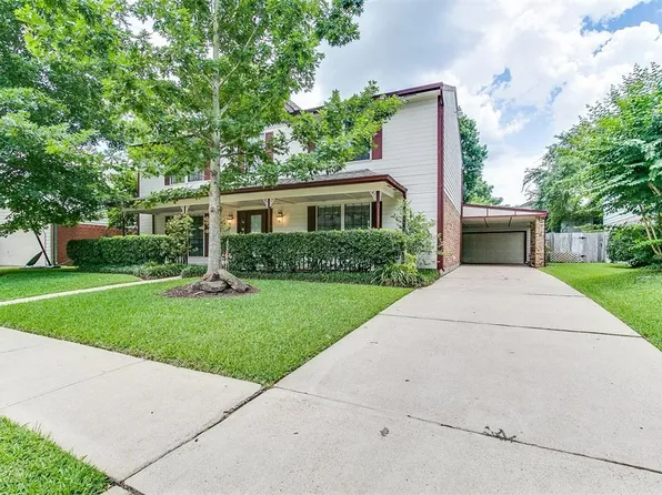 1915 Richmond Vantage Dr, Richmond, TX 77406