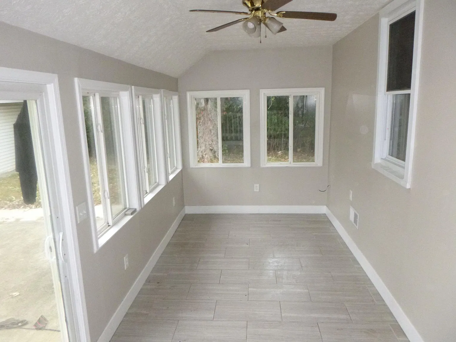 3 bed, 1540 sqft, $1,919 — Photo 4