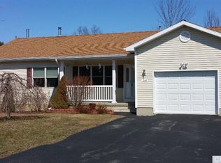 220 Country Estates Rd, Greenville, NY 12083