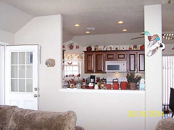 4th image of 44751 Candlewood Dr