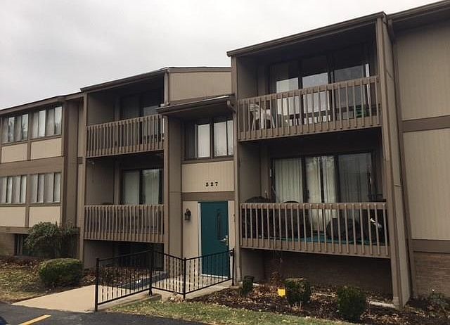 2nd image of 327 Ridge Point Cir #A12