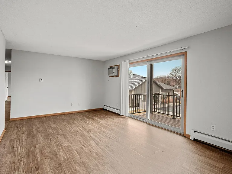 River Ridge Apartments — Photo 114