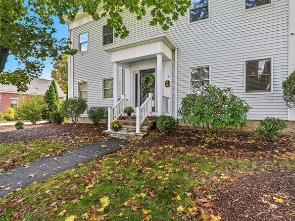 14 Grove St APT 2, Westborough, MA 01581