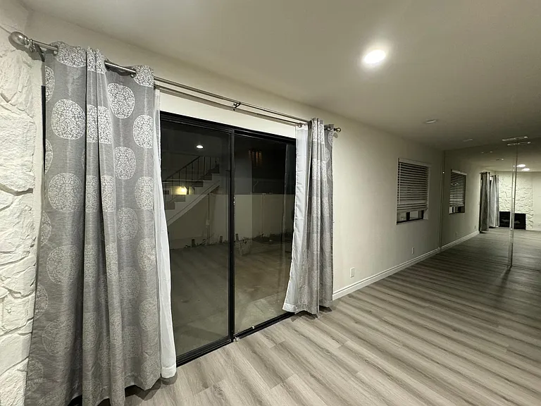 7893 Cerritos Ave — Photo 4