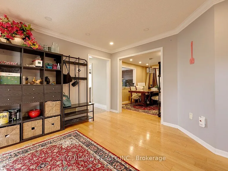 18 Clamerten Rd — Photo 4