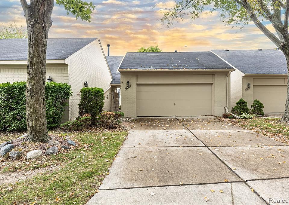 1st image of 42273 E Edward Dr