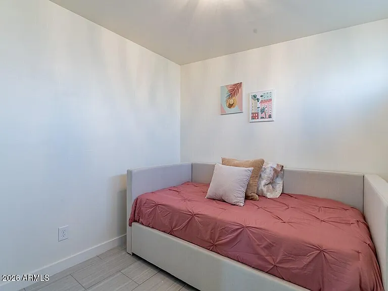 3302 E Turquoise Ave — Photo 24